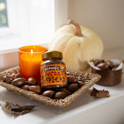 Koffie met pecannotengebak