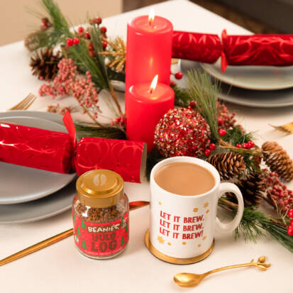 Kaffee mit Weihnachtsbaum-Aroma